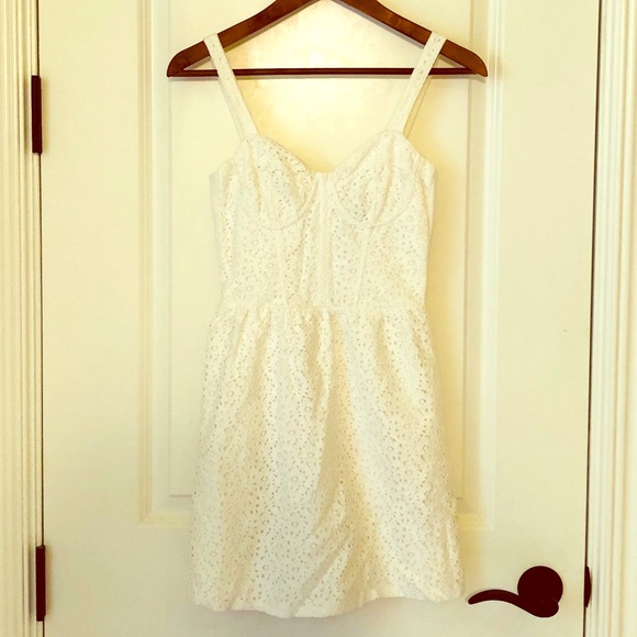 TopShop Lace Dress - Picture 1 of 3